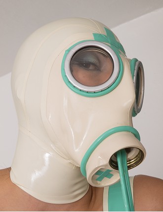 Latex Gasmaske